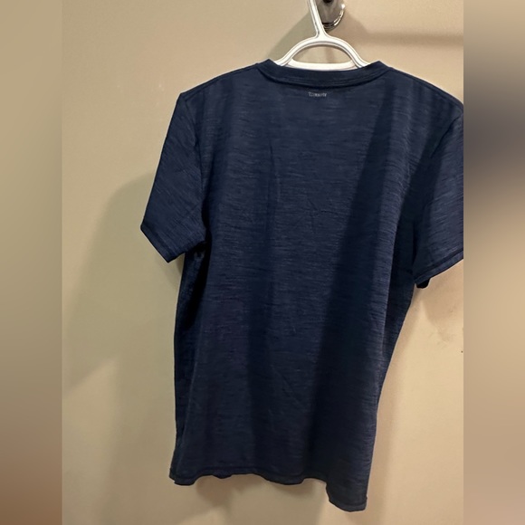 Women’s adidas tshirt - Picture 2 of 3